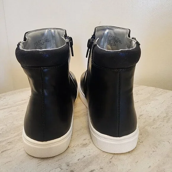 Kenneth Cole New York Big Girls Reece Carter Sneakers - Picture 2 of 11